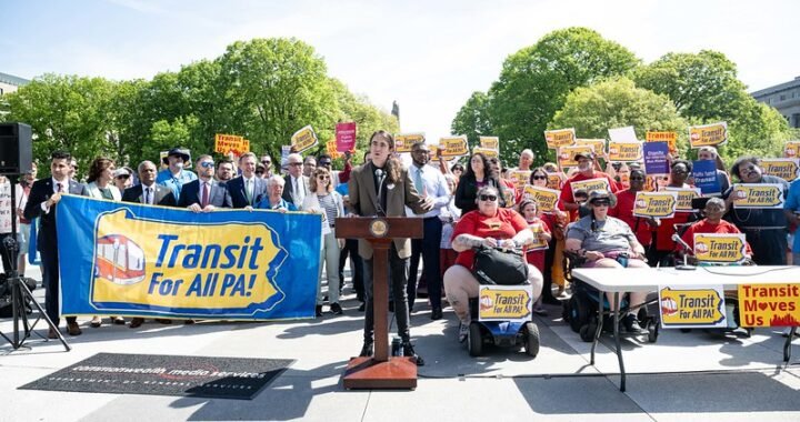 100+ Transit Riders & Workers Rally in Harrisburg to support Gov. Shapiro’s $282M funding increase to improve service in all 67 PA counties